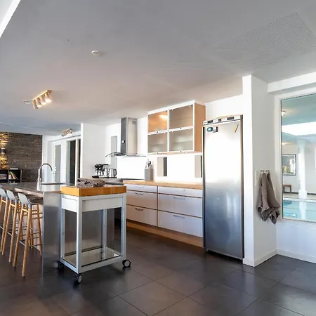 Langeland Luksuslejlighed Med Pool Og Сasa de vacaciones *